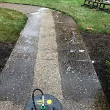 Pool deck and Retaining Wall Cleaning in Nicholasville, KY 1
